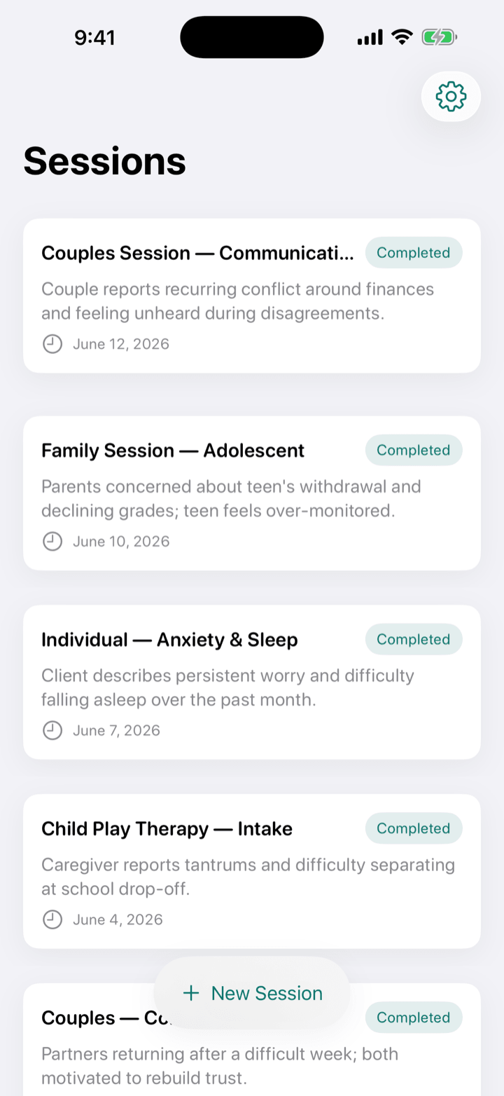 EchoCare Notes sessions list in light mode with a private new-session action.